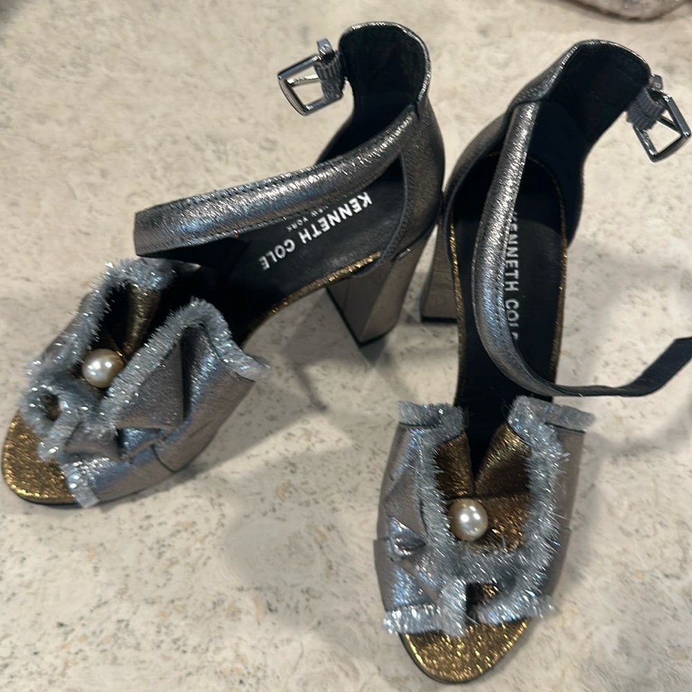 Kenneth Cole New York 6 1/2 heels
